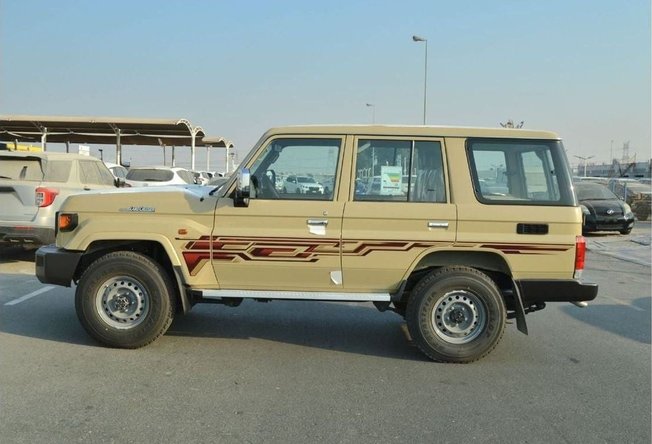 Toyota Land Cruiser 70 LX Hard Top 5 Doors