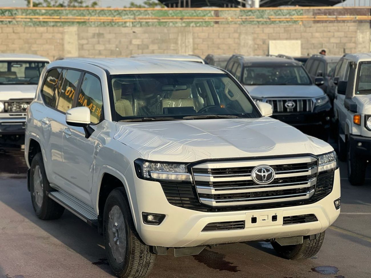 Toyota Land Cruiser TOYOTA LAND CRUISER LC300 GXR 3.5 2025