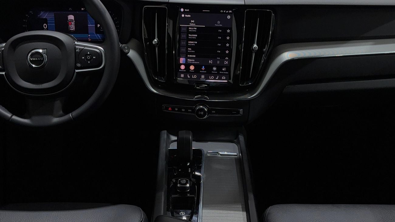 فولفو XC 60 كور كارس24 هي سوق ضخم للسيارات المستعملة موثوق ومضمون ٪كارس24 هي سوق ضخم للسيارات المستعملة موثوق ومضمون