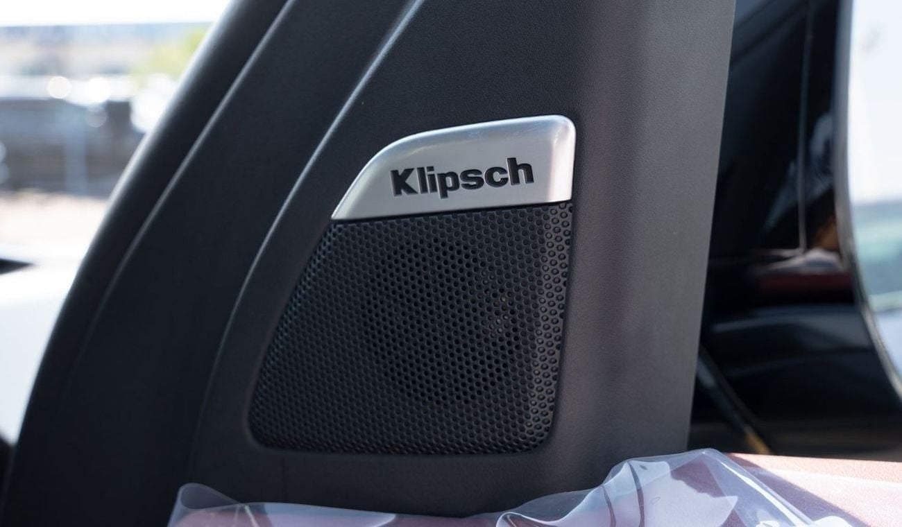 Nissan Patrol 2026 Nissan Patrol V6 3.5L Twin Turbo LE Platinum Gray (Export Only)