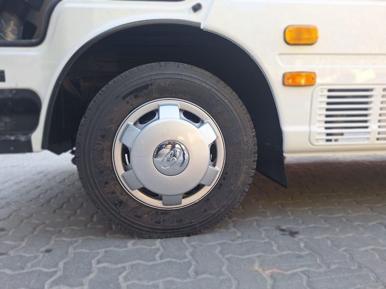 Hyundai County NEW HYUNDAI COUNTY BUS 3.9L 29STR DIESEL M/T 2026