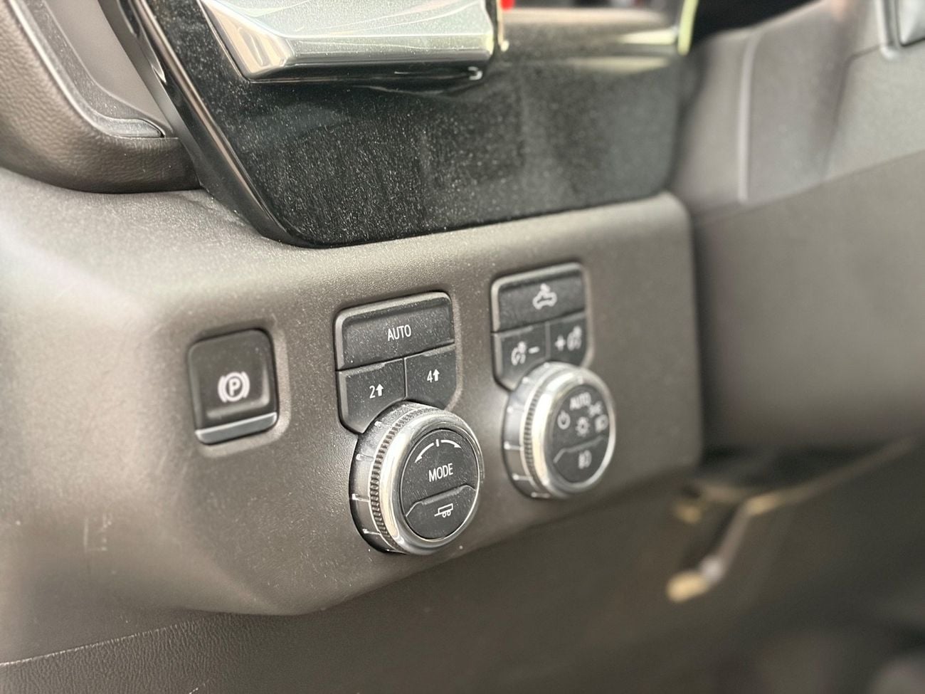 GMC Sierra 1500 Elevation 2.7L TurboMax | 310 HP |