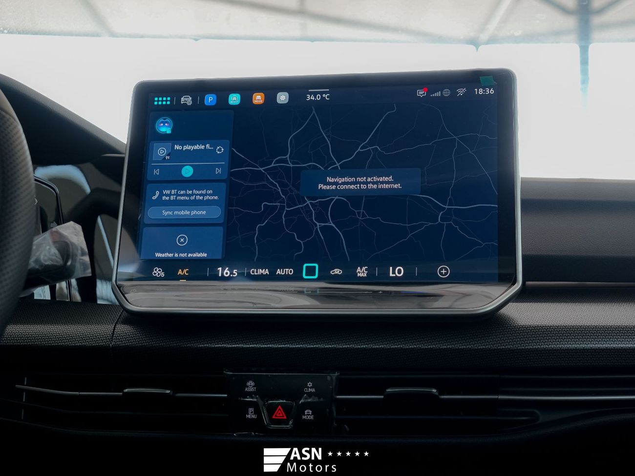 فولكس واجن جولف R-Line Black Package 1.5 Turbo 2025 (Harman Kardon + HUD)