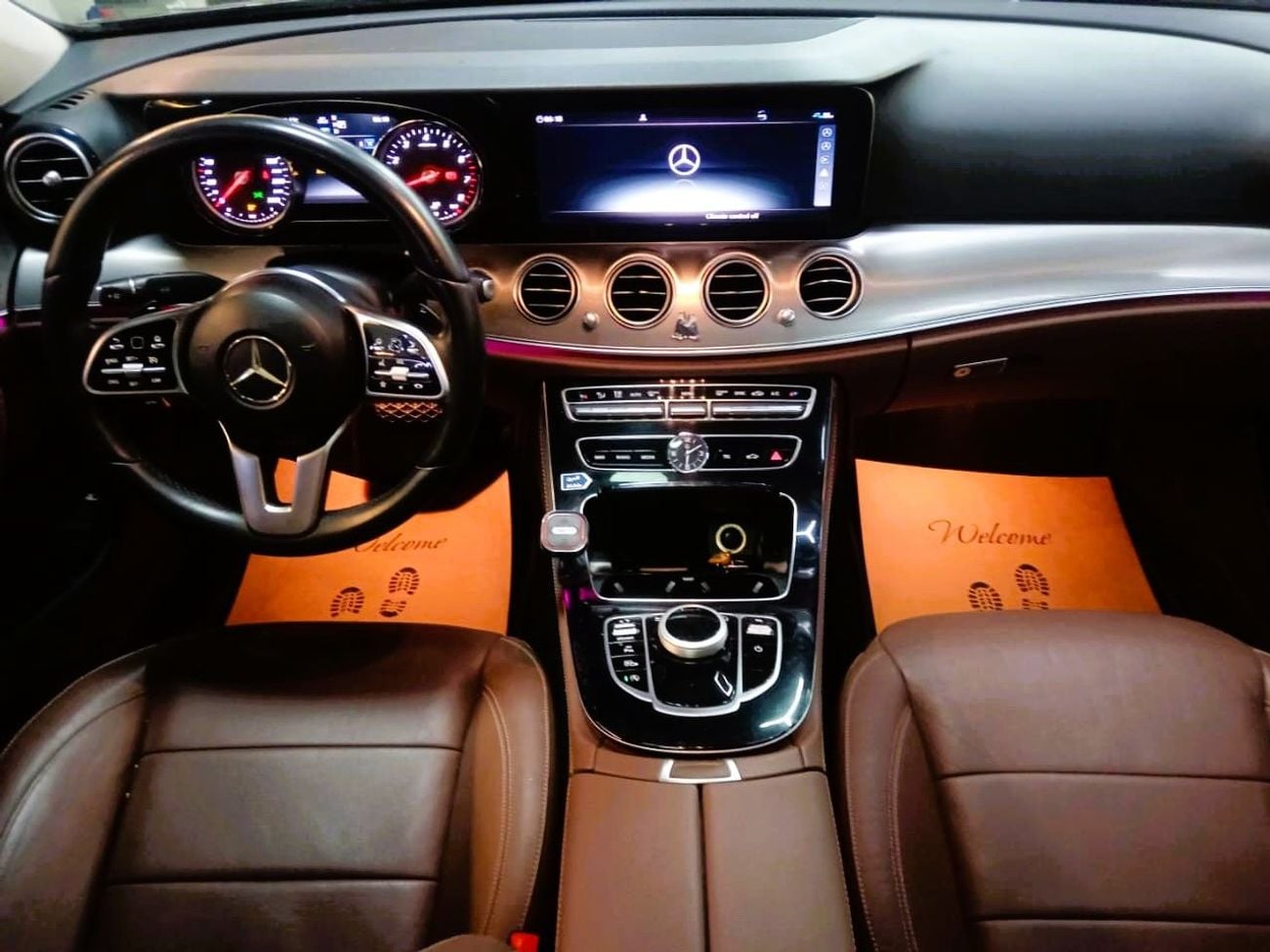 Mercedes Benz E200 STD WARRANTY* E 200 GCC Specs