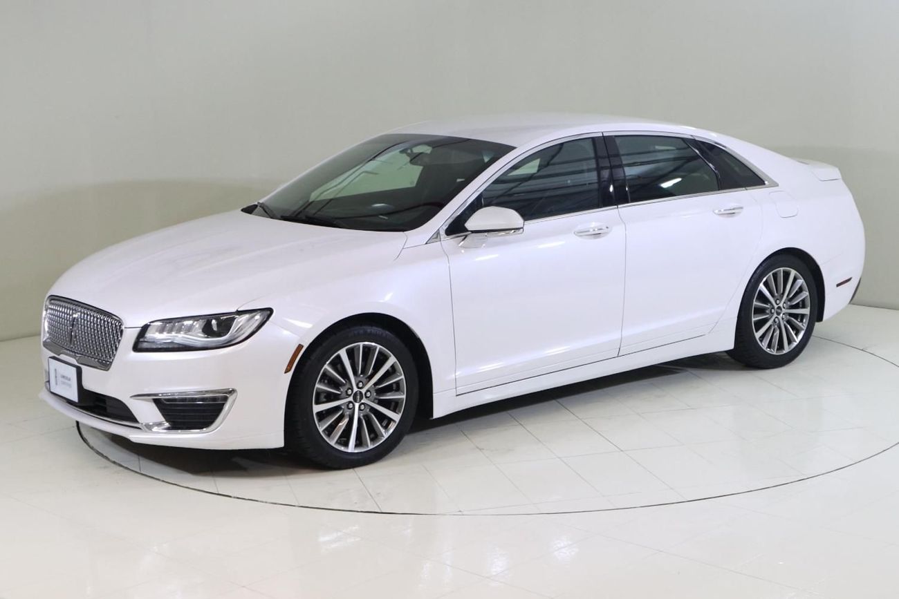 لينكولن MKZ Premier 2.0L (243 HP)