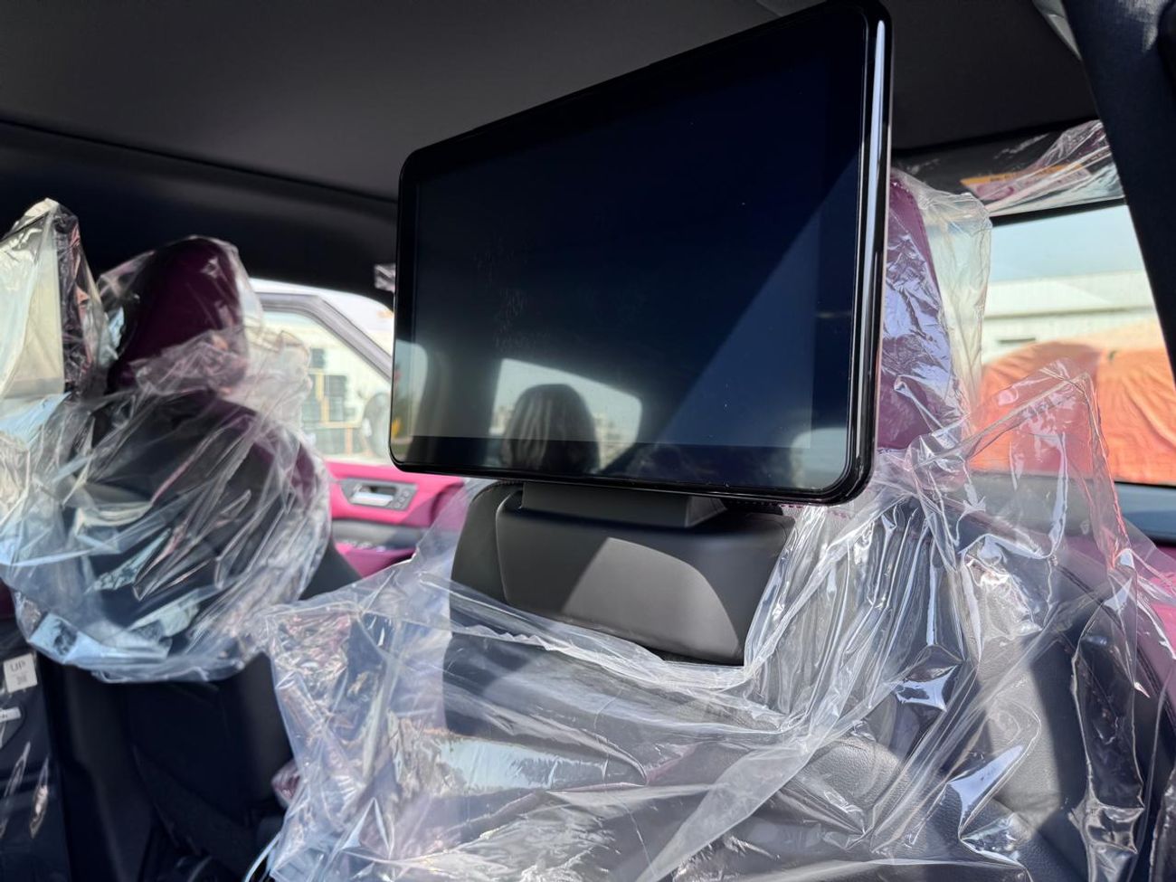 Nissan Patrol NISSAN PATROL LE TITANIUM PLUS 2026 Blue / Burgundy