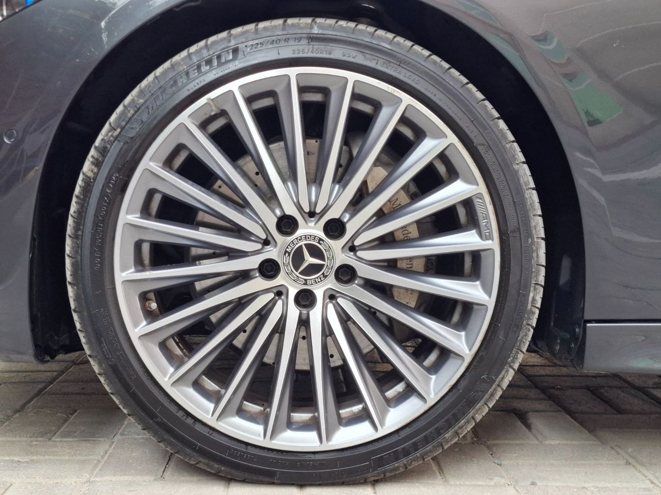 Mercedes Benz C300 STD Base Mercedes-Benz C300 AMG 2023 full option