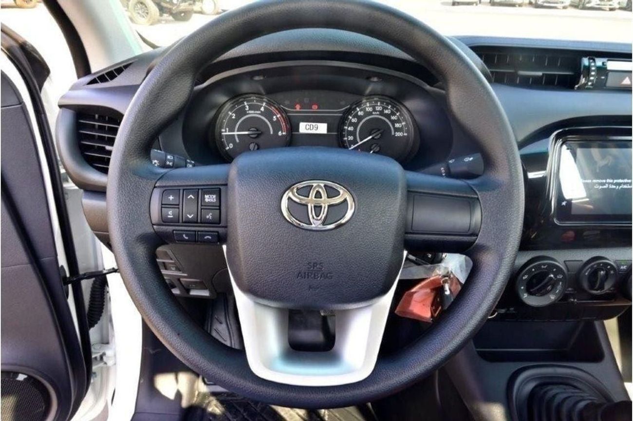 تويوتا هيلوكس SC GL 2.4 DSL 4X2