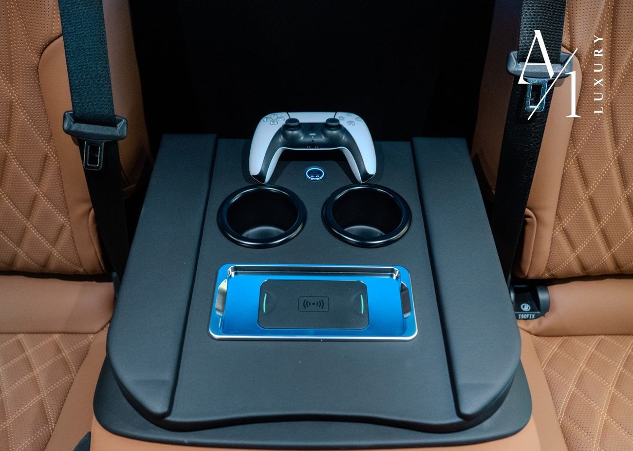 Mercedes-Benz V 300 2025 Mercedes V300, Brand New, Maybach Body kit, GCC spec