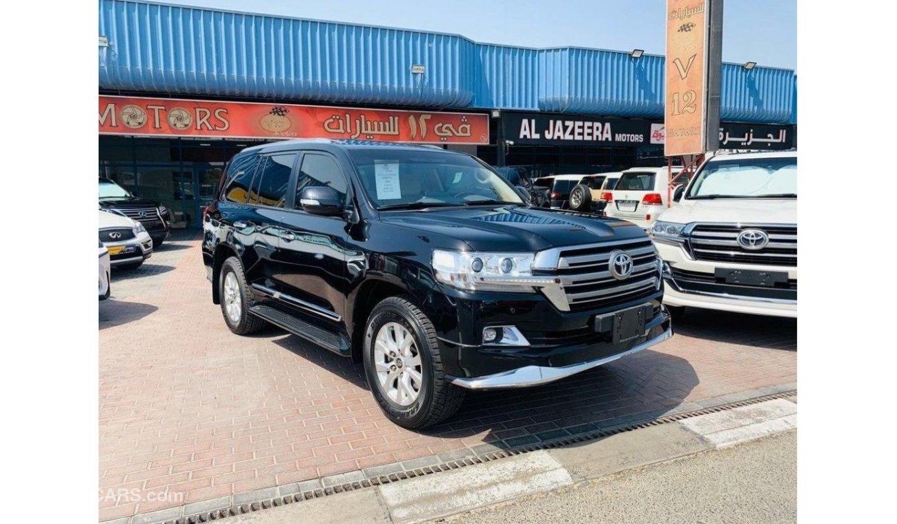 Toyota Land Cruiser GXR V6