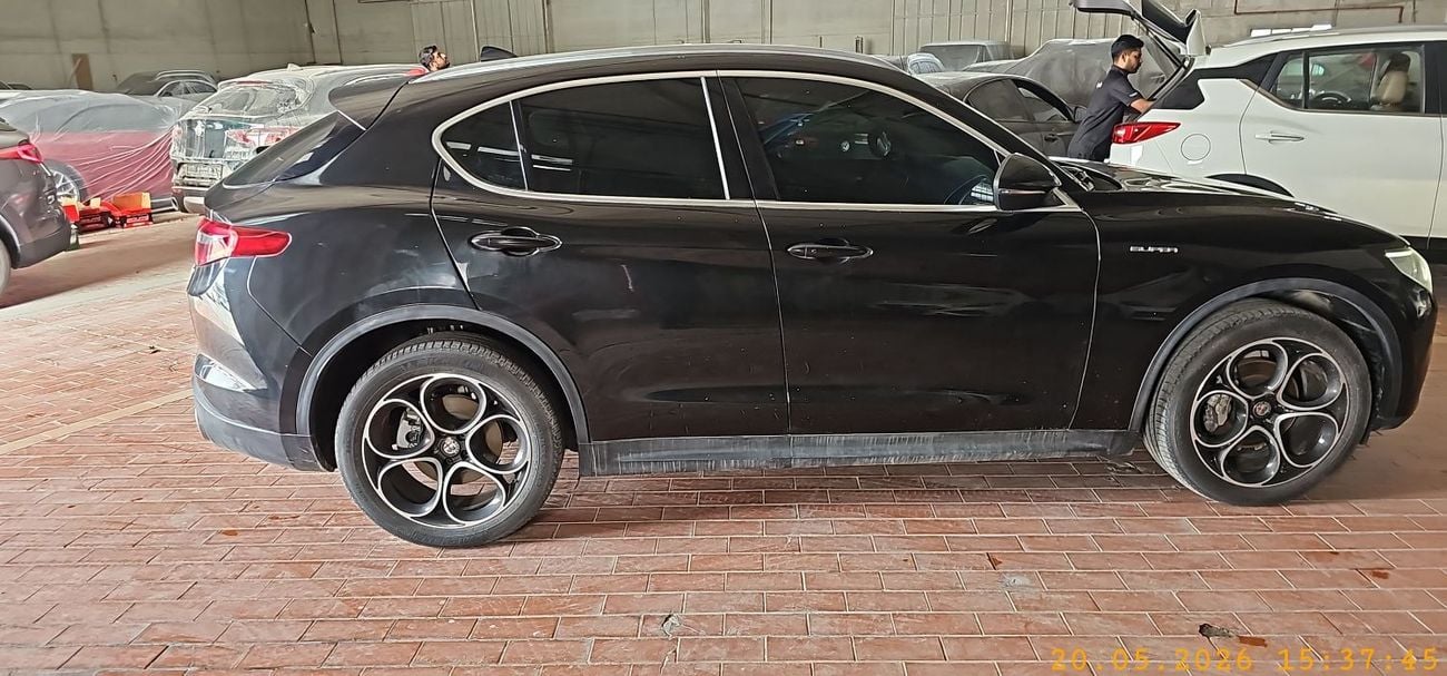 Alfa Romeo Stelvio SUPER 2.0