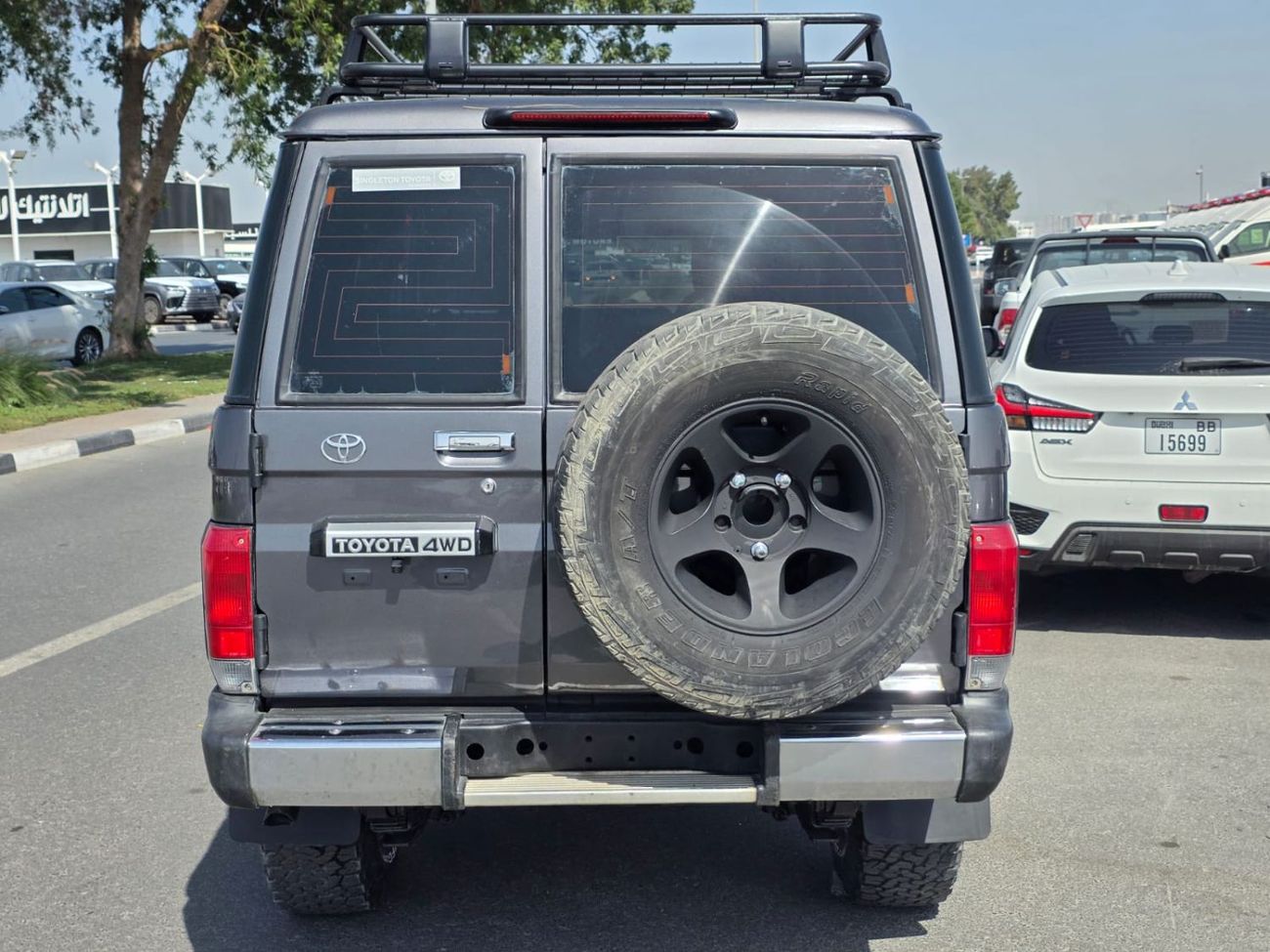 Toyota Land Cruiser 70 RIGHT HAND DRIVE ONLY FOR EXPORT 4.5 LITER 9 SEATS