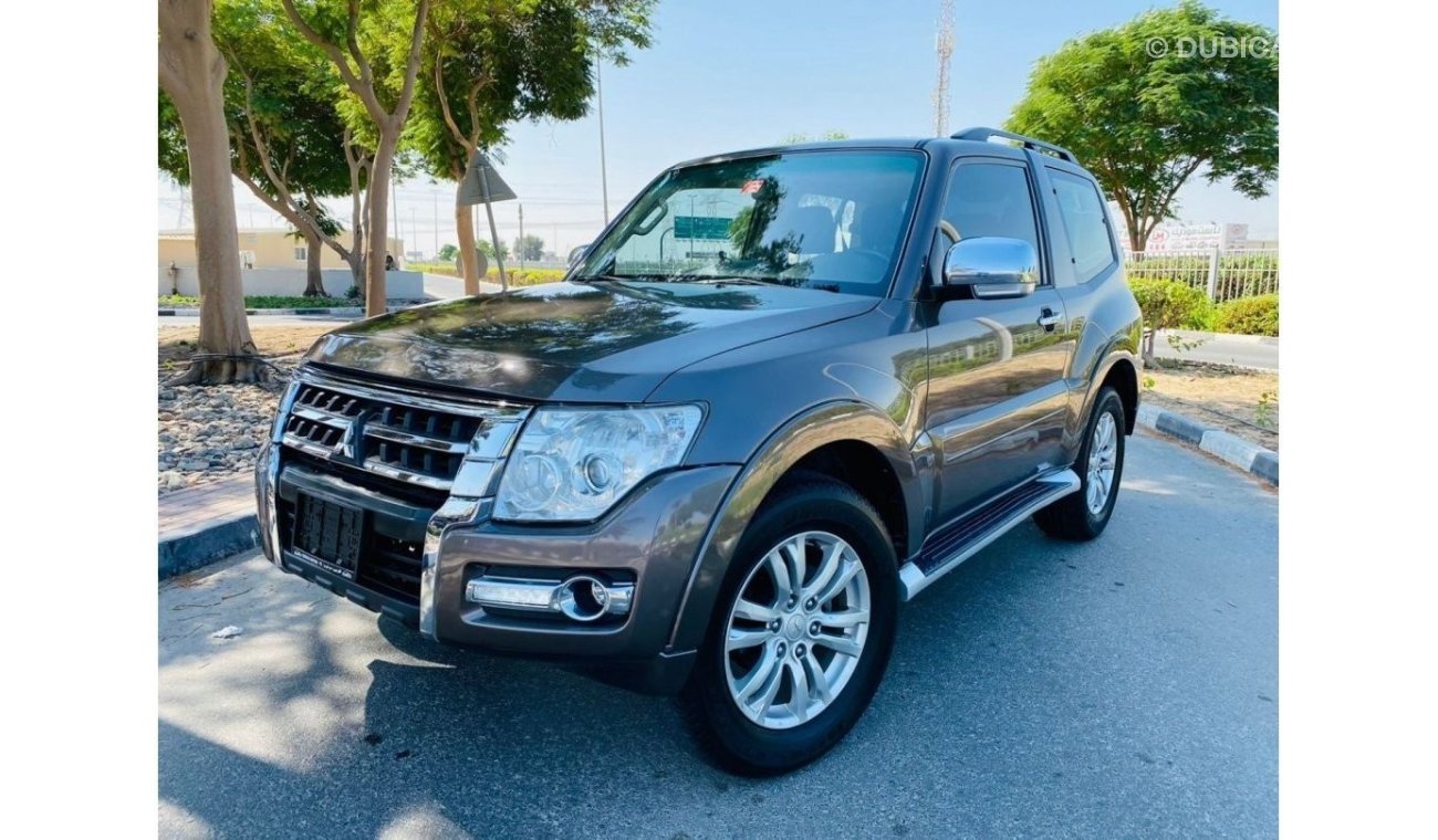 ميتسوبيشي باجيرو MITSUBISHI PAJERO 2014 MODEL GCC CAR FOR ONLY 39K AED