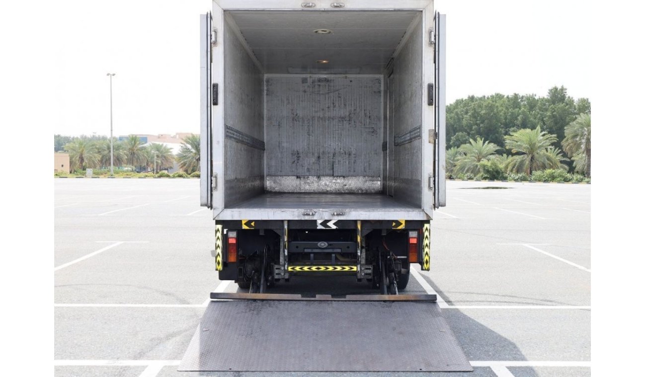 Mitsubishi Fuso Canter Short Chassis with Tail Lift | Excellent Condition | GCC Specs