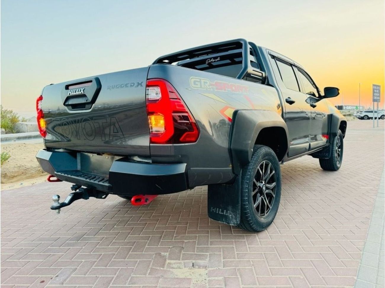 Toyota Hilux GR Sport TOYOTA HILUX GR , RIGHT HAND,  DIESEL FULL OPTION ( AUTOMATIC)