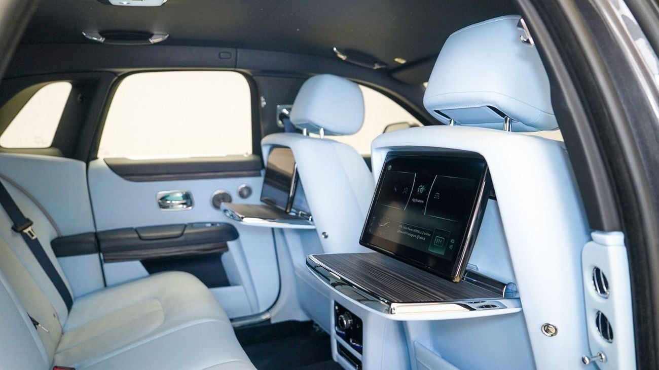 Rolls-Royce Ghost Silver badge | AED 13,659 PM | Up to 3 Years Unlimited Warranty | GCC