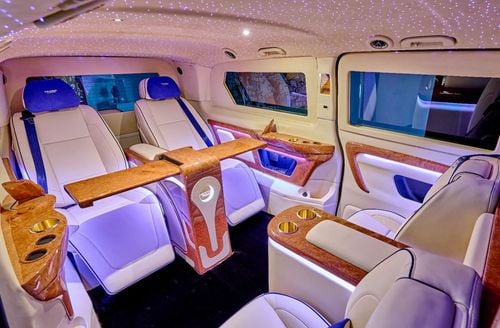 مرسيدس بنز V 300 “LA REINE” – 1 Of 3 CONCEPT - Handcrafted by ROYAL CUSTOMS in Dubai