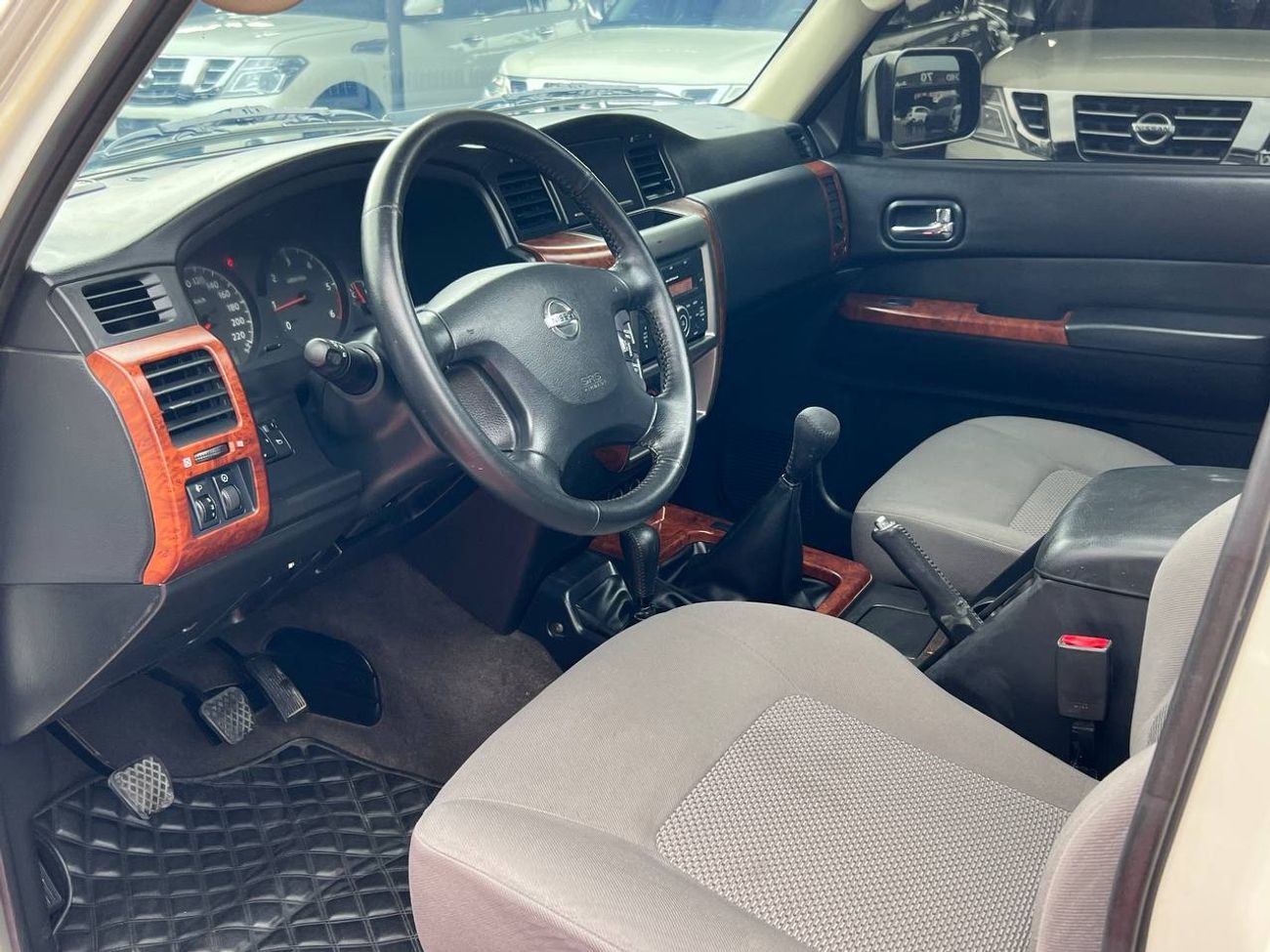 Nissan Patrol Safari