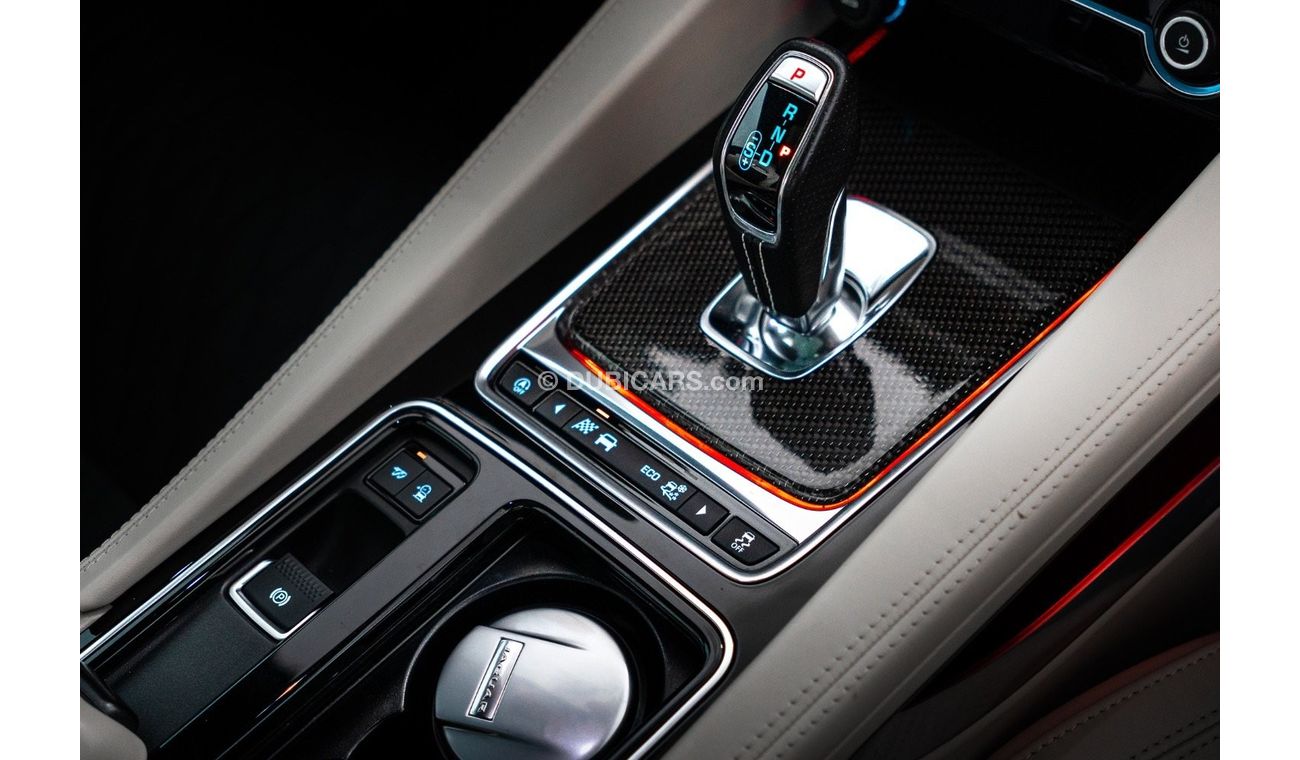 Jaguar F Pace 2020 Jaguar F-Pace SVR / Full Jaguar Service History