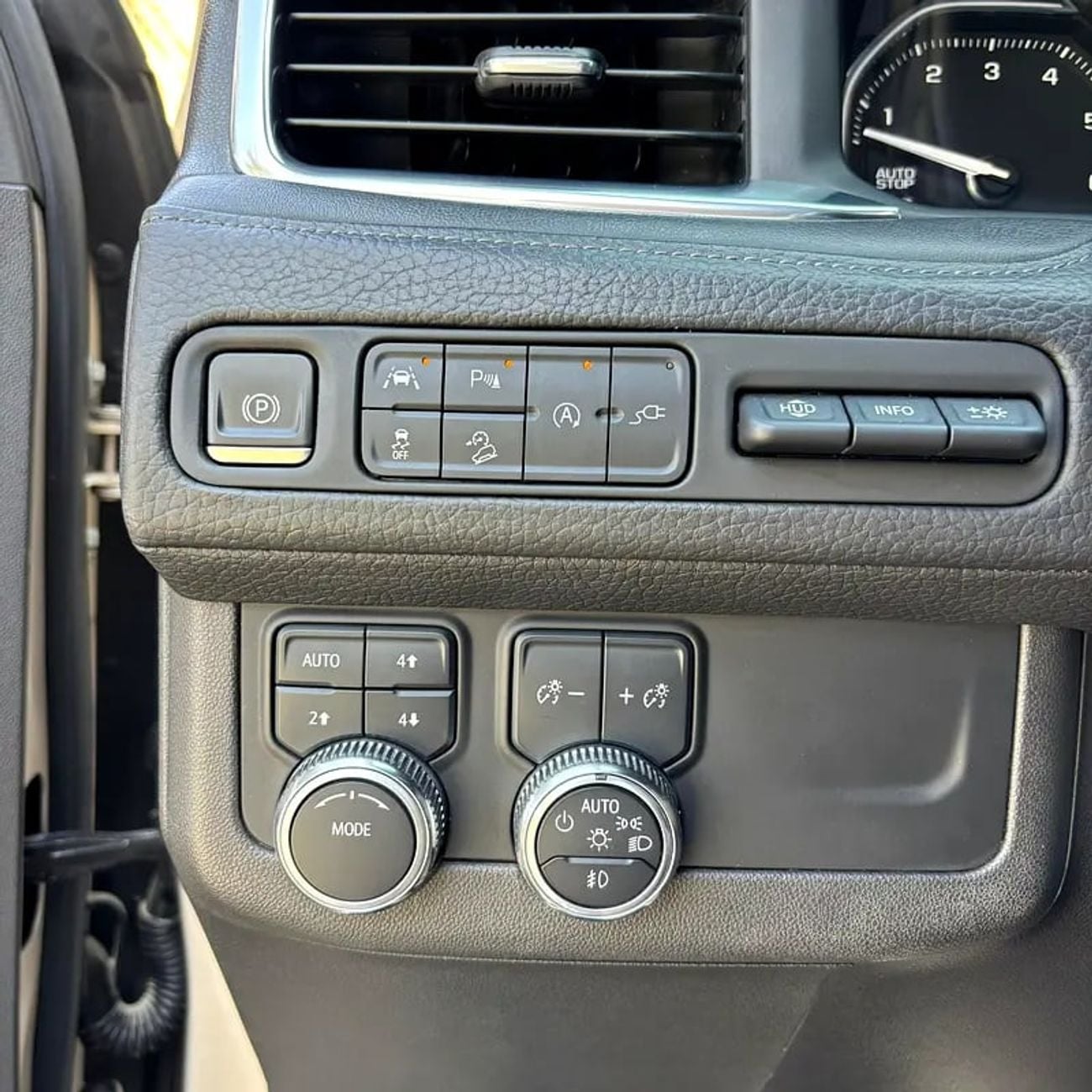 GMC Yukon Denali 6.2L Denali