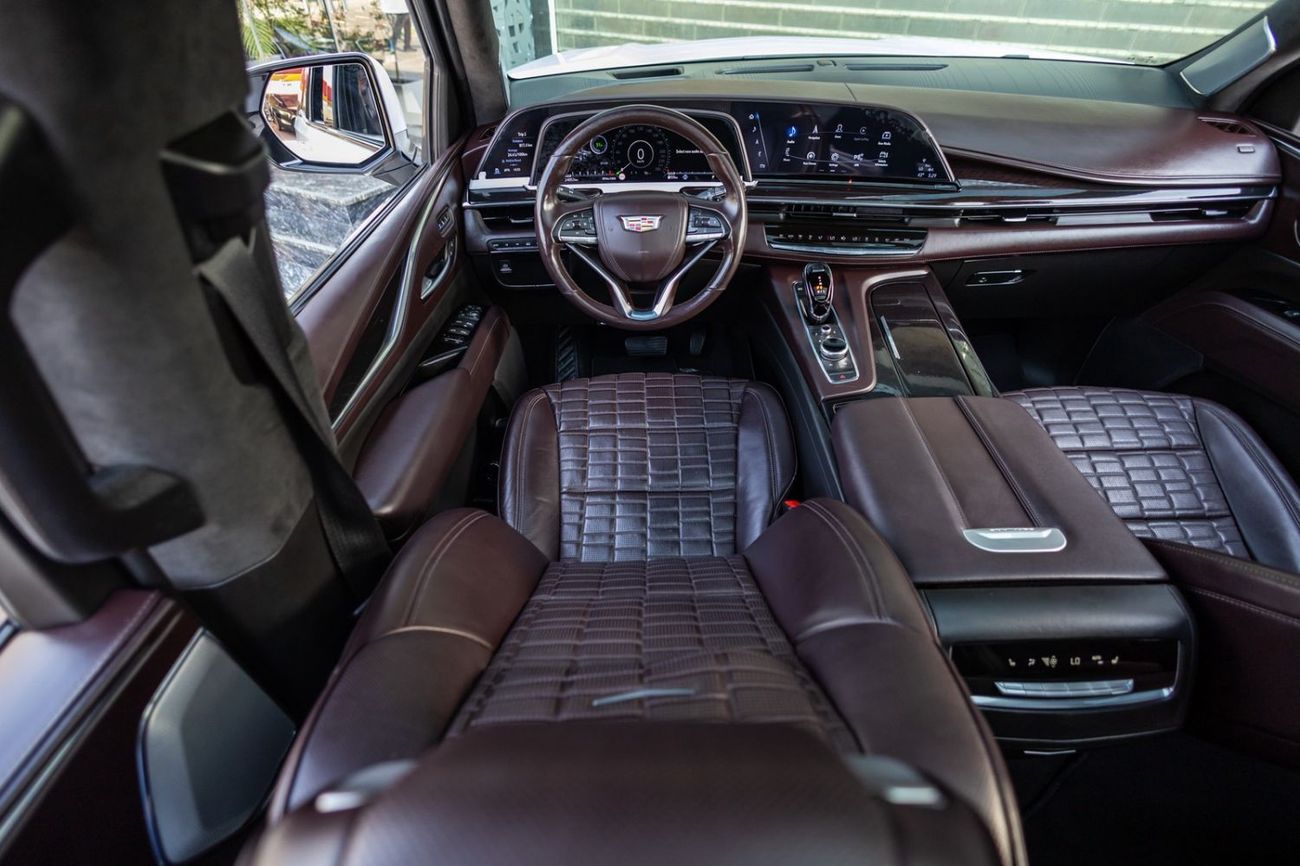 Cadillac Escalade SPORT PLATINUM Cadillac Escalade 2023 European Specs | Warranty