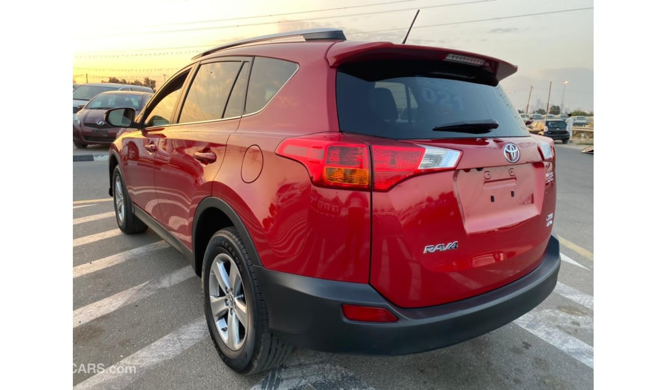 Toyota RAV4 2015 toyota rav 4 xle awd mid option