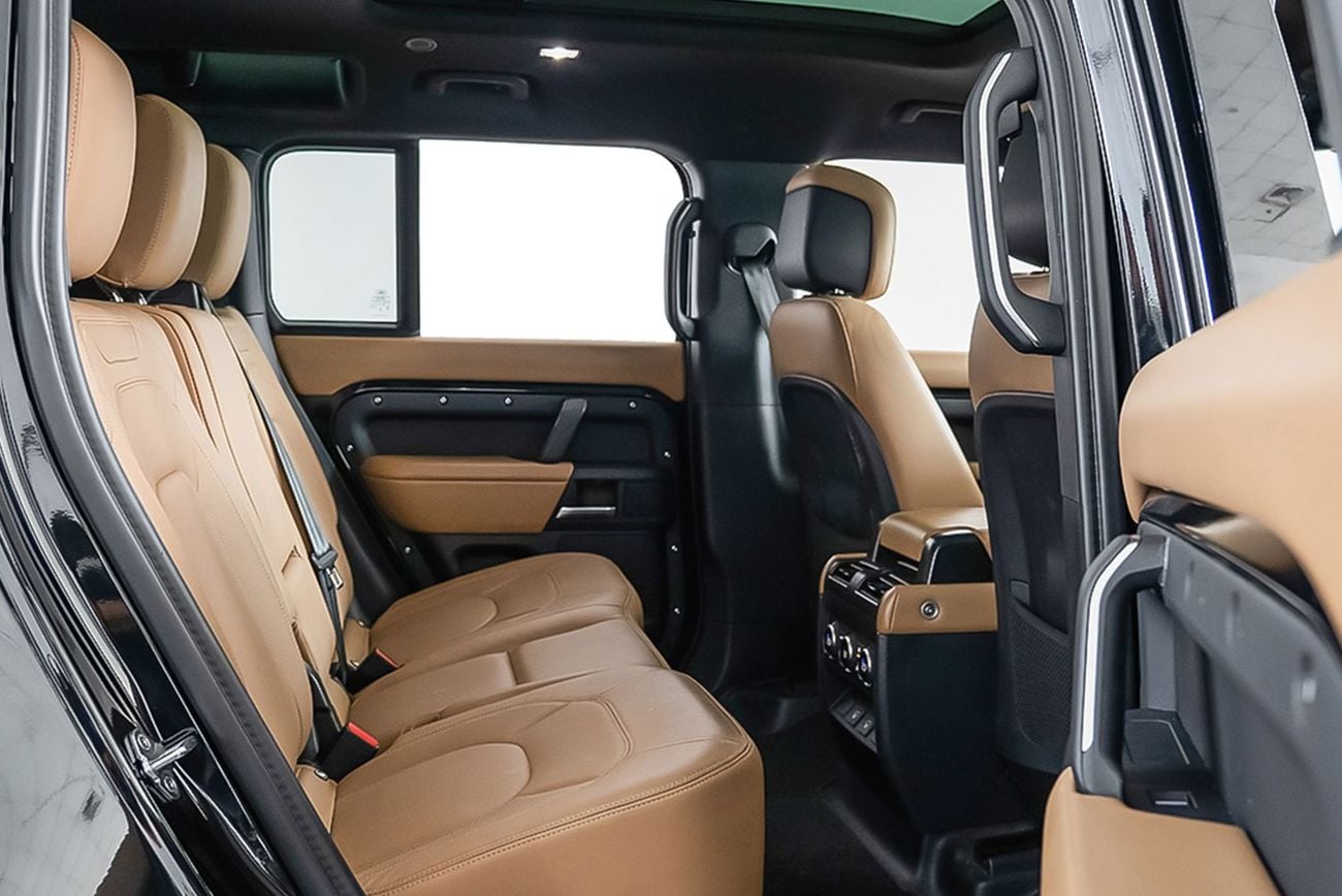 Land Rover Defender 110 X-DYNAMIC SE P300