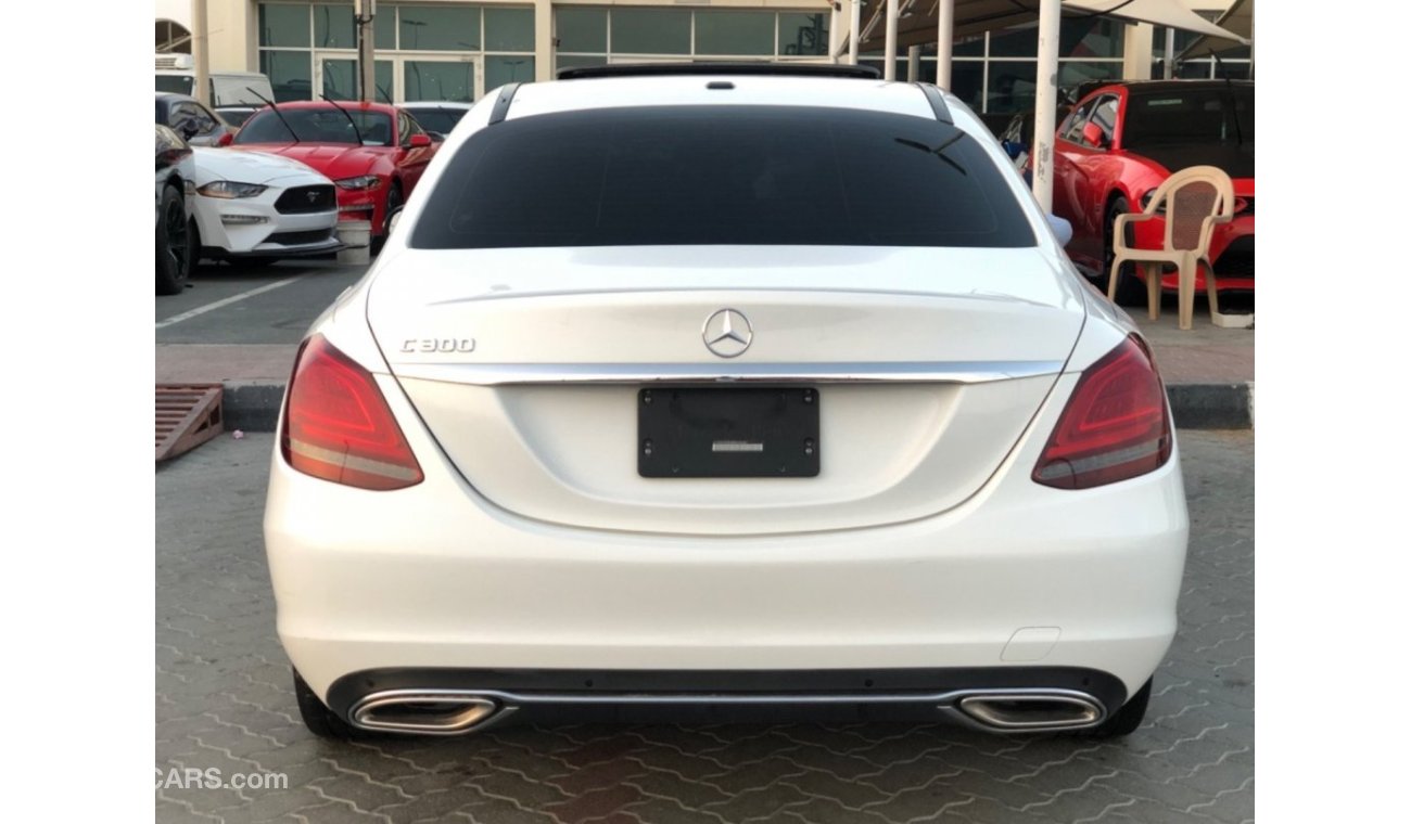 Mercedes-Benz C 300 Full option very clean car