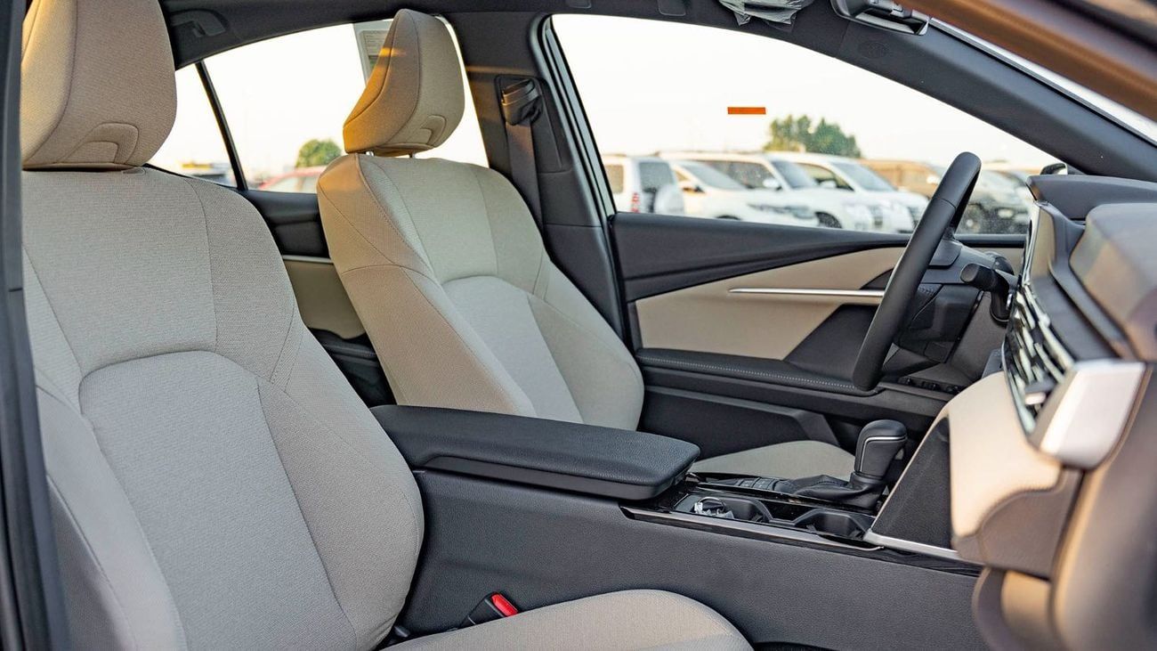 تويوتا كامري 2025 Toyota Camry 2.5L Hybrid with Panoramic Sunroof (Black)