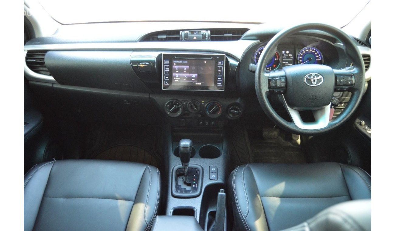 Toyota Hilux SR5 Full option leather seats power seats