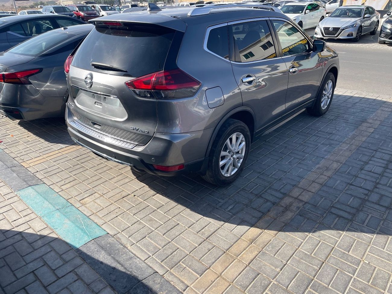 Nissan Rogue SV AWD