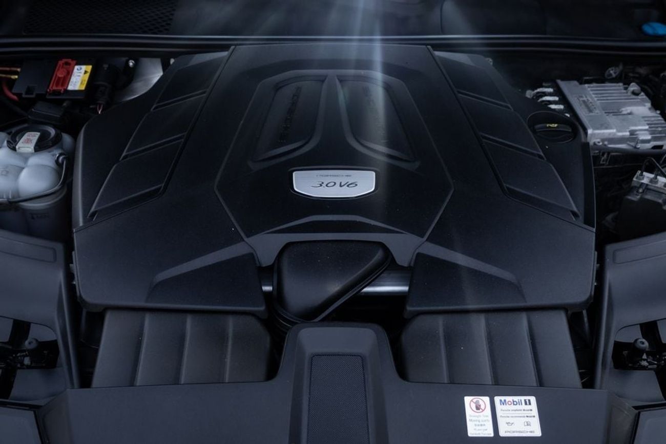 Porsche Cayenne Std 3.0L (340 HP)