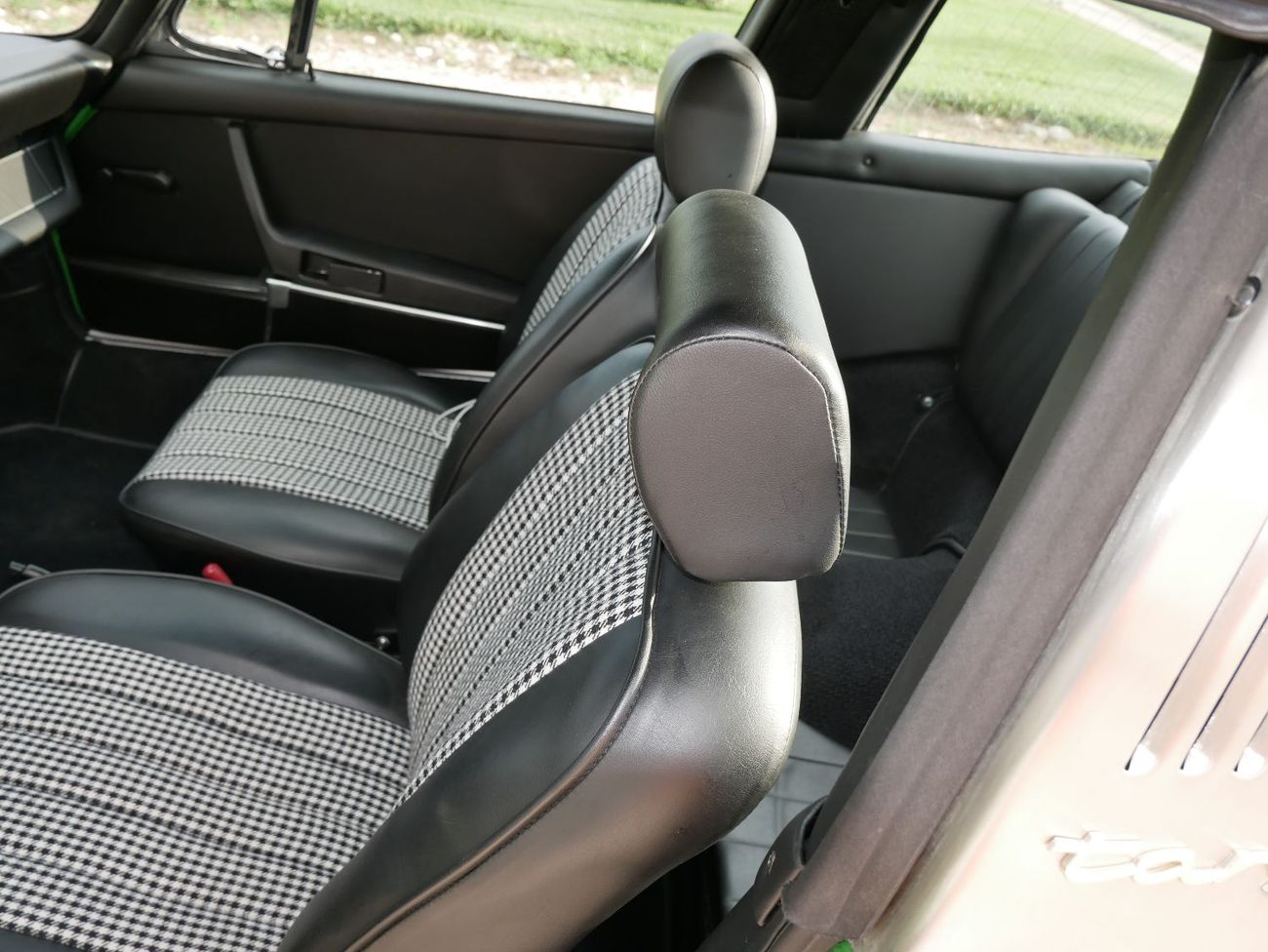 Porsche 911 911T 2.4 Targa