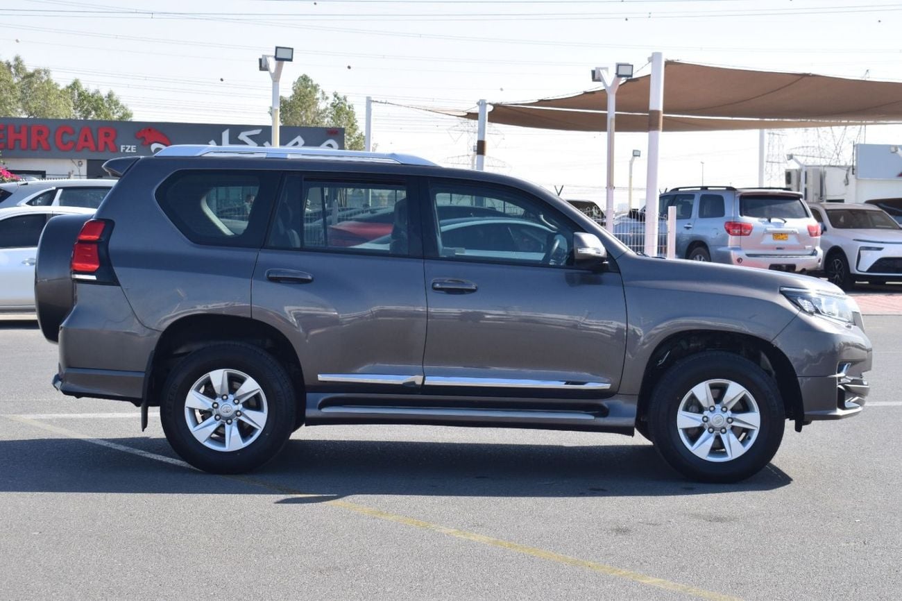 Toyota Prado diesel 2.8 liter ,right hand drive ,automatic gear ,only for export