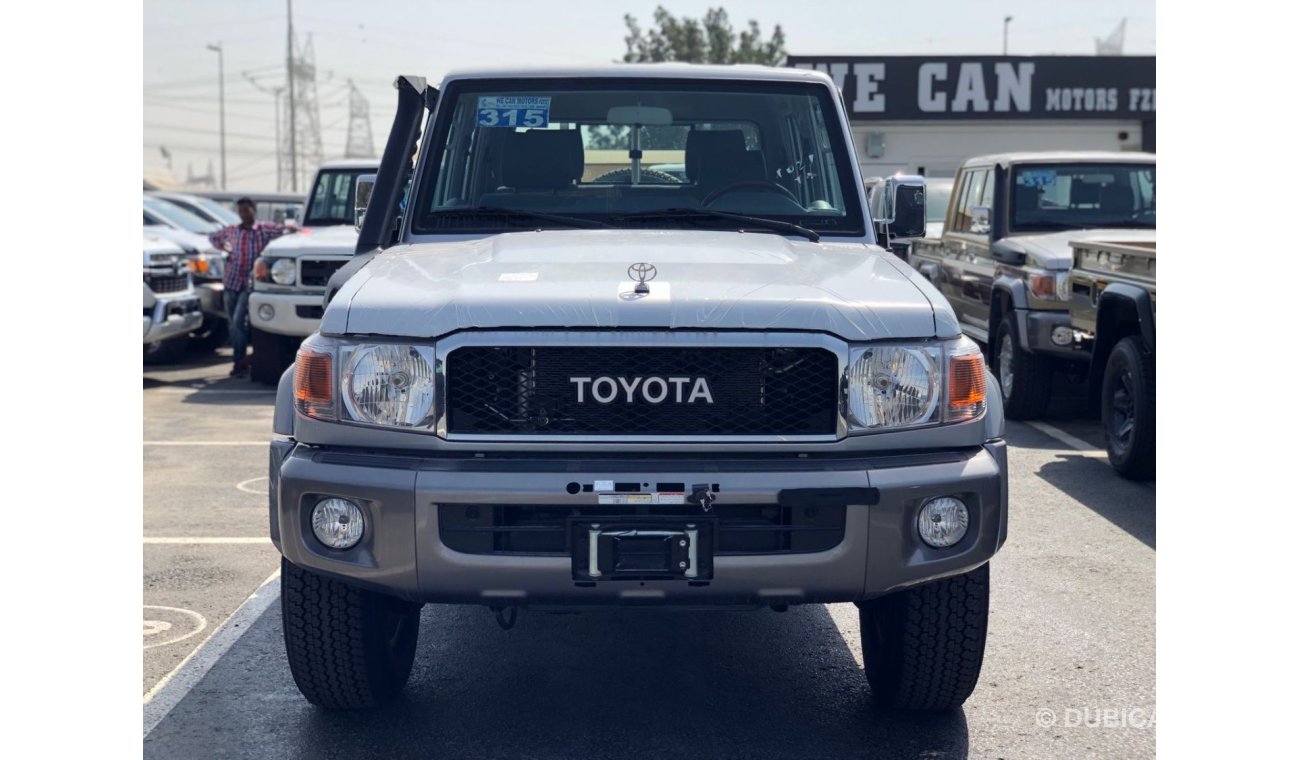 Toyota Land Cruiser Pick Up DC