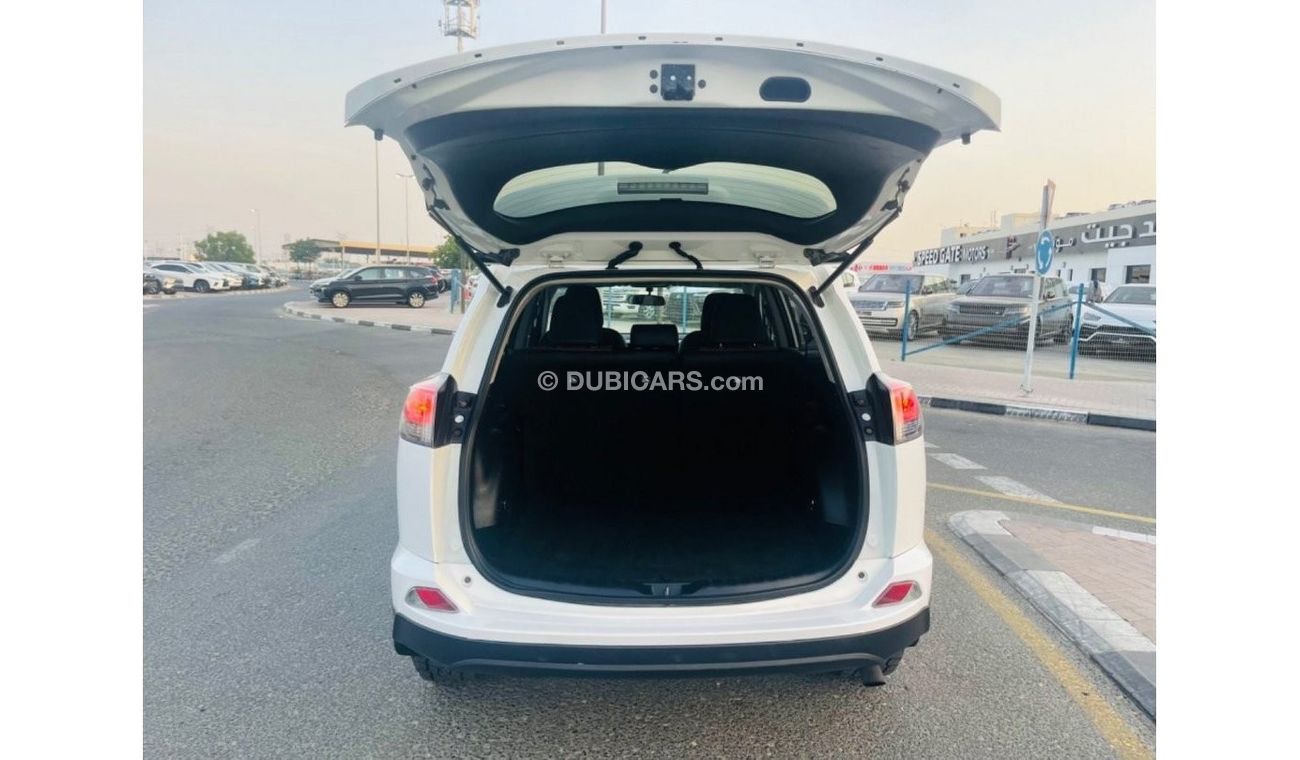 Toyota RAV4 AWD leather seats