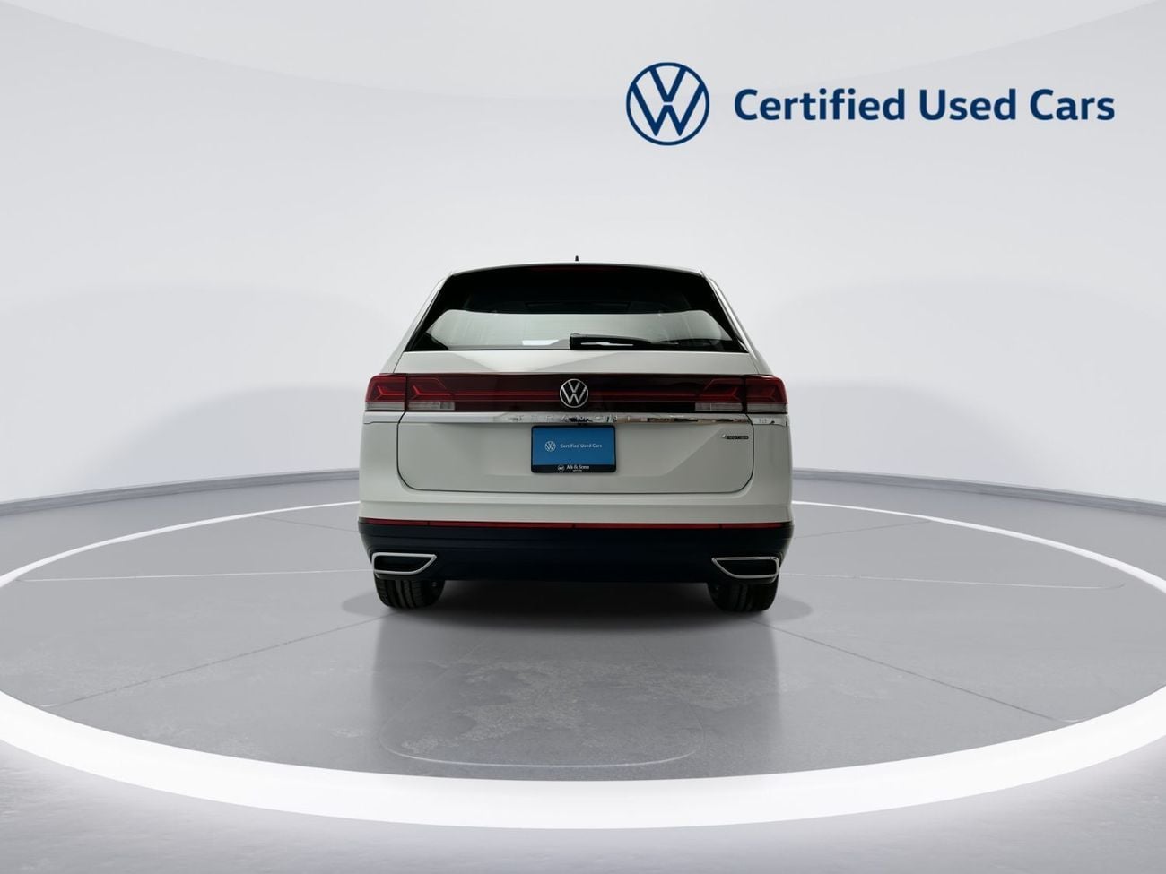 Volkswagen Teramont R-Line 3.6L R-Line 2L (Ref#40231) / 30,100 AED SAVINGS from New Car