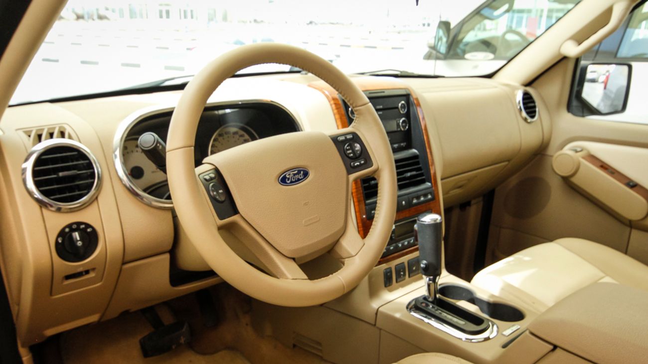 Ford Explorer Eddie Bauer Edition