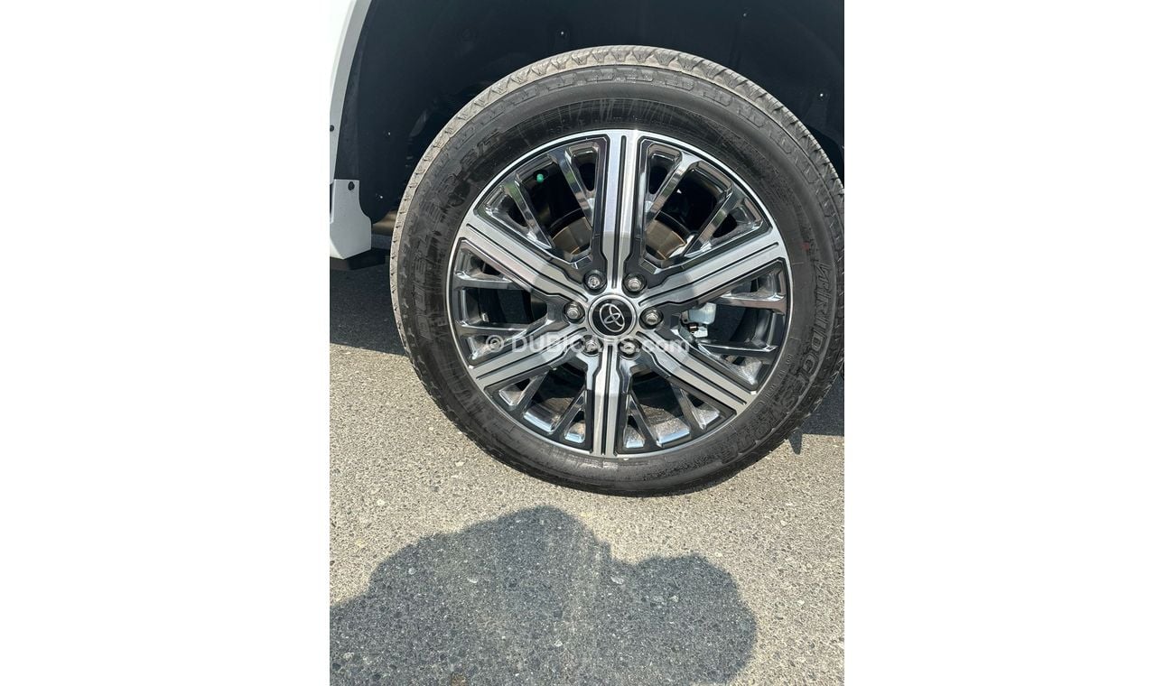 Toyota Sequoia capstone