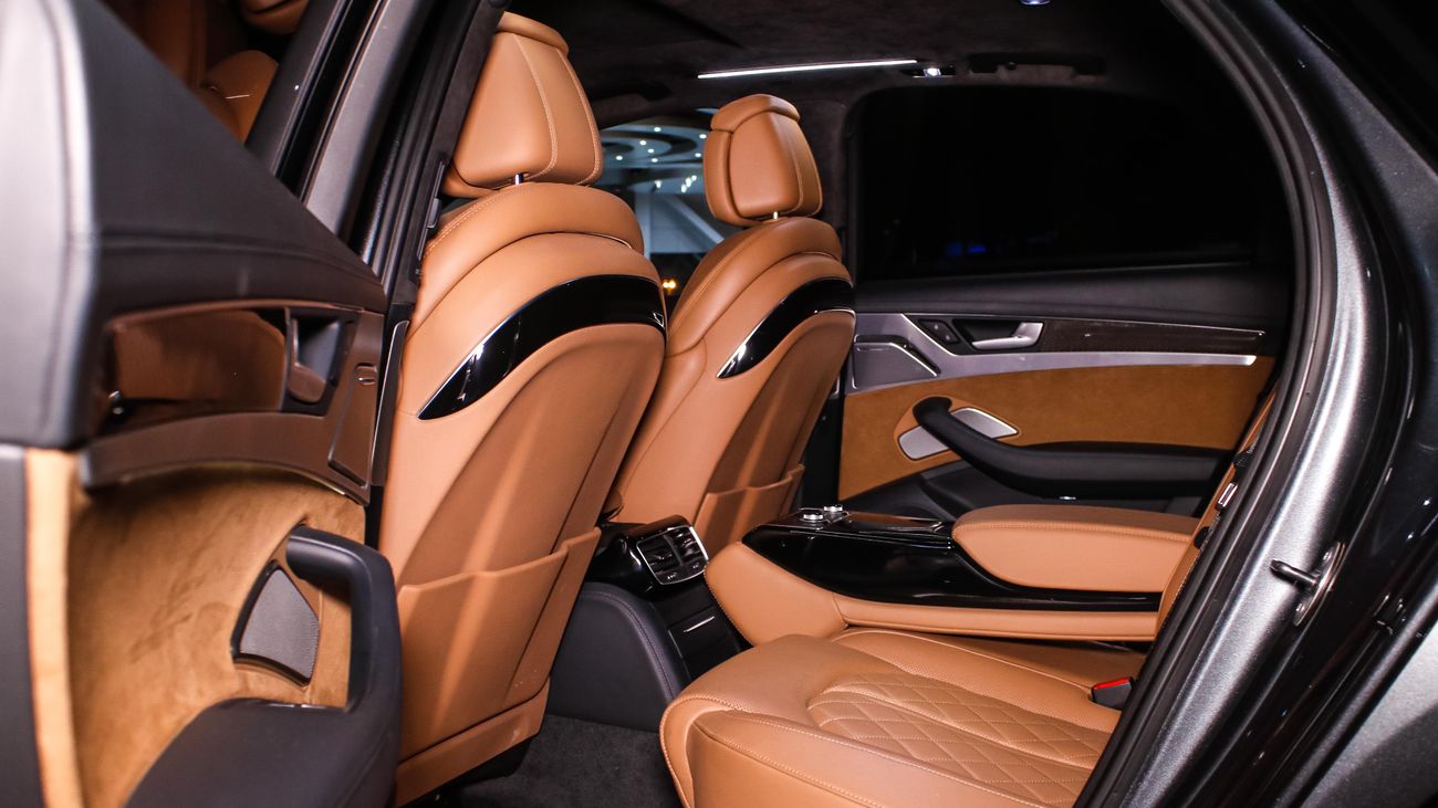 Audi S8 Plus - Under Warranty & Service Contract