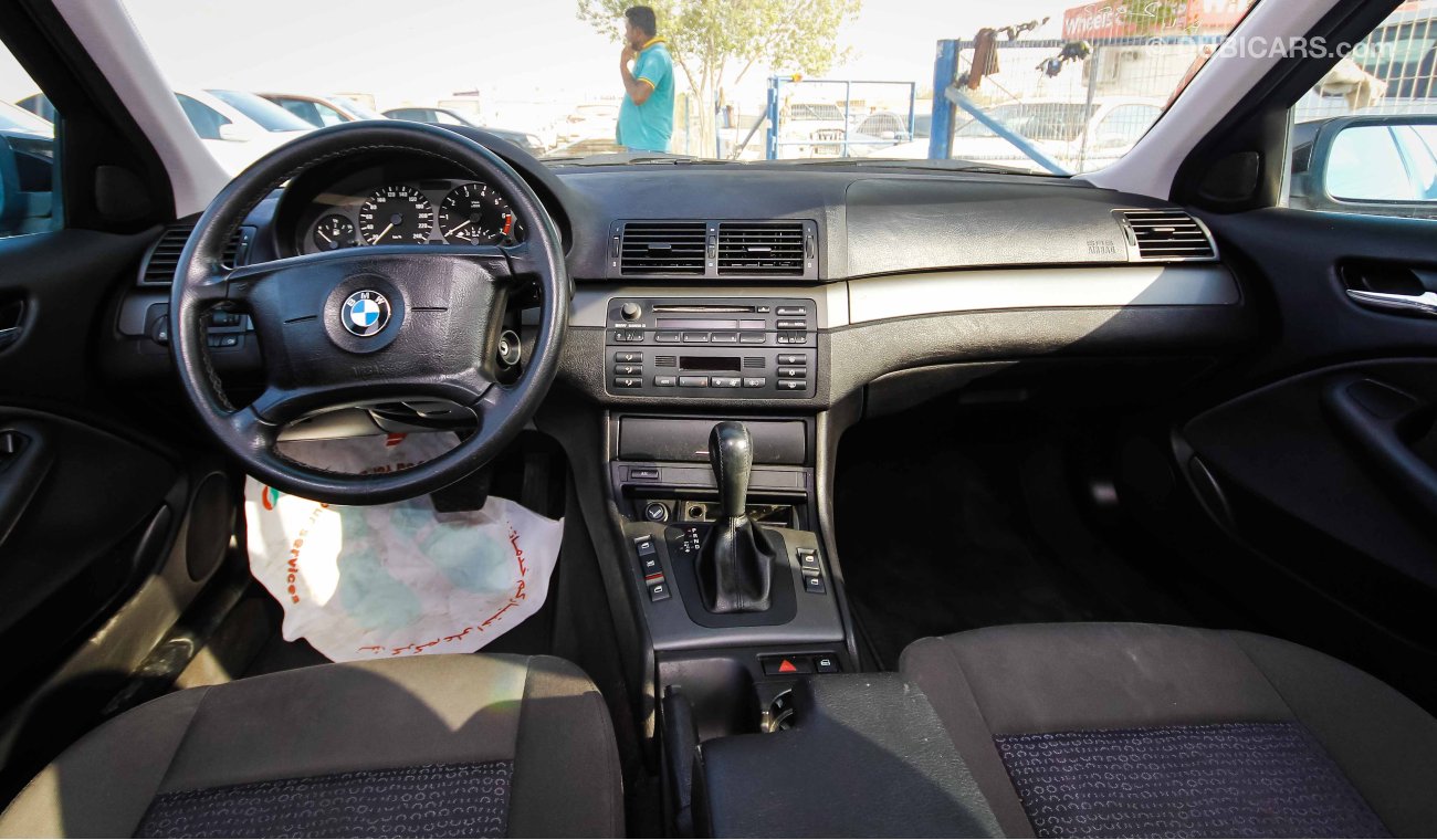 بي أم دبليو 320 I