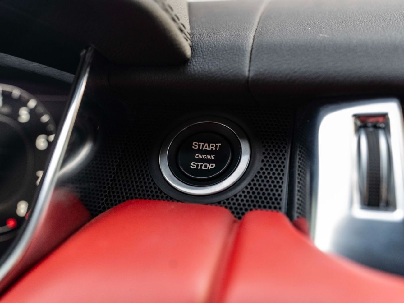 لاند روفر رينج روفر سبورت HSE Dynamic 5.0L (510 HP)