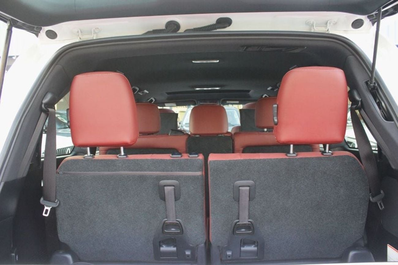 Lexus LX570 Platinum 5.7L,GCC