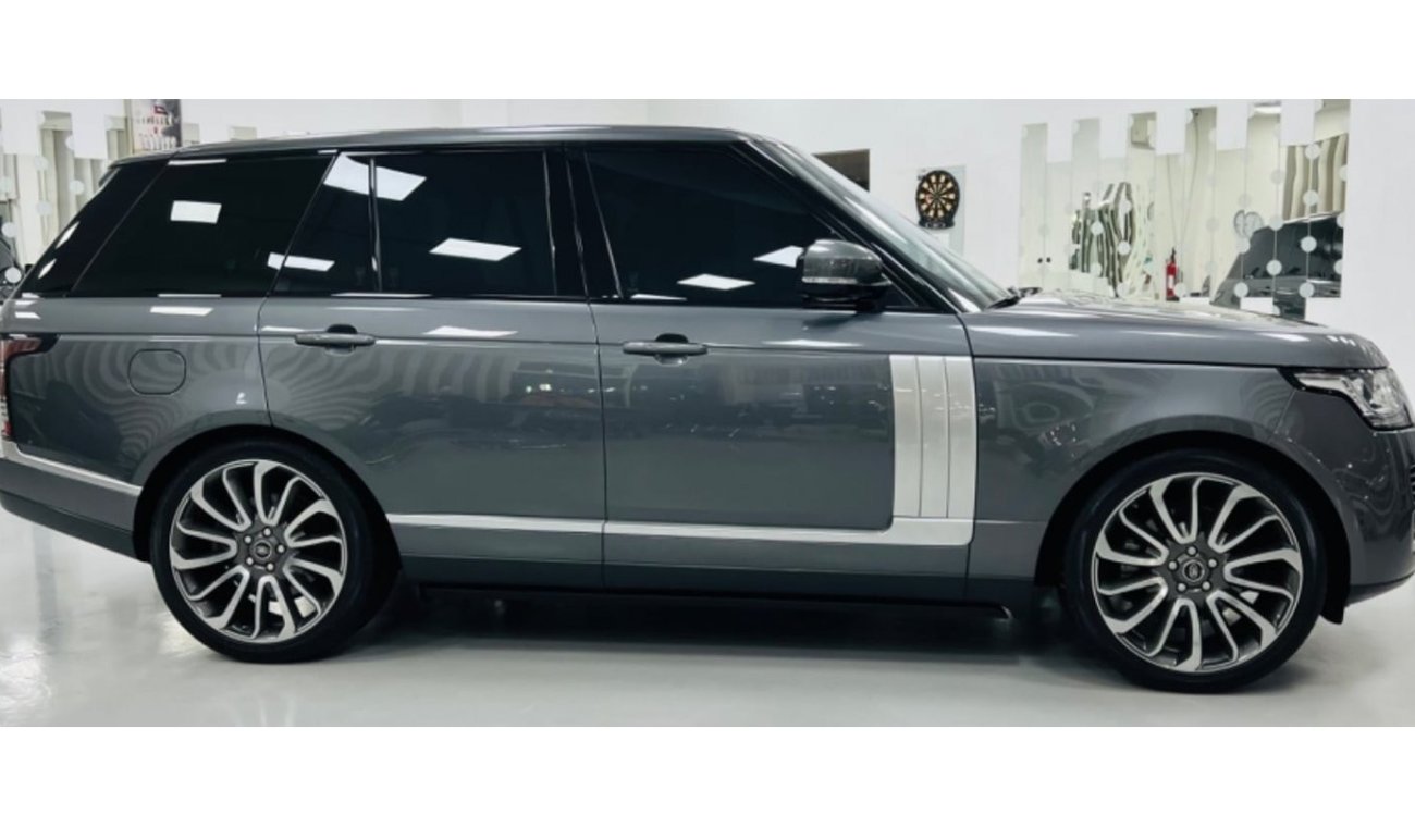 Land Rover Range Rover Vogue HSE GCC .. FSH .. Warranty .. Perfect. Condition .. Top
