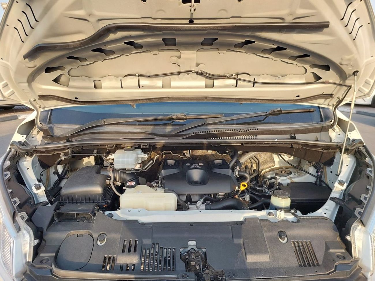 تويوتا هاياس TOYOTA HIACE VAN AMBULANCE RHD 2020 MODEL 2.8 L DIESEL AUTOMATIC(PM04638)