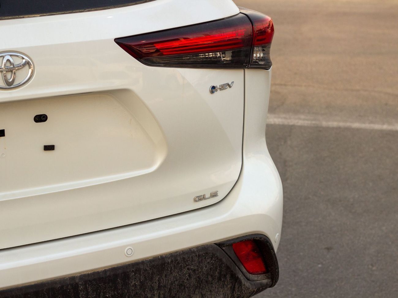 تويوتا هايلاندر EXPORT ONLY - 2.5L Highlander 2.5L Hybrid GLE (AWD)