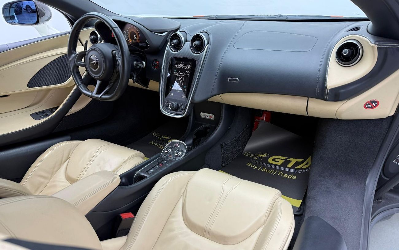 مكلارين 570S 2017 Mclaren 570 S, Full Service History, Very Low Km, Excellent Condition, GCC