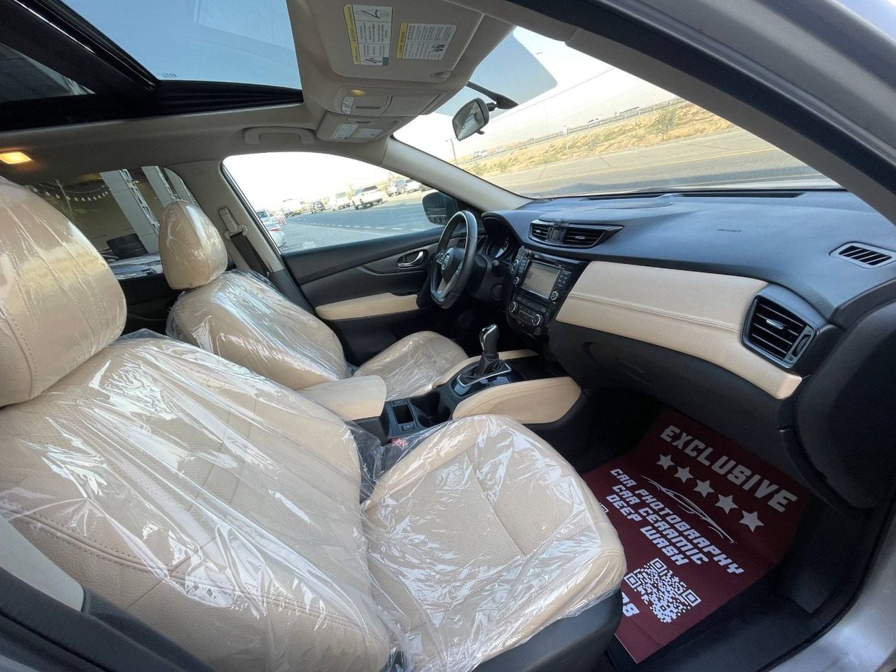 Nissan Rogue SV / 2.5L V4 / PANORAMIC SUNROOF / RADAR / 360 CAMERA / LINE KEEP ASSIST / REMOT START