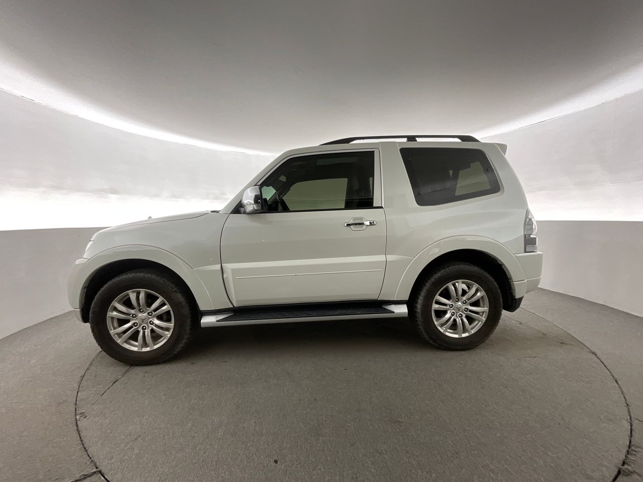 Mitsubishi Pajero GLS Highline | National Day Celebration | Guaranteed Warranty | 0 Down Payment