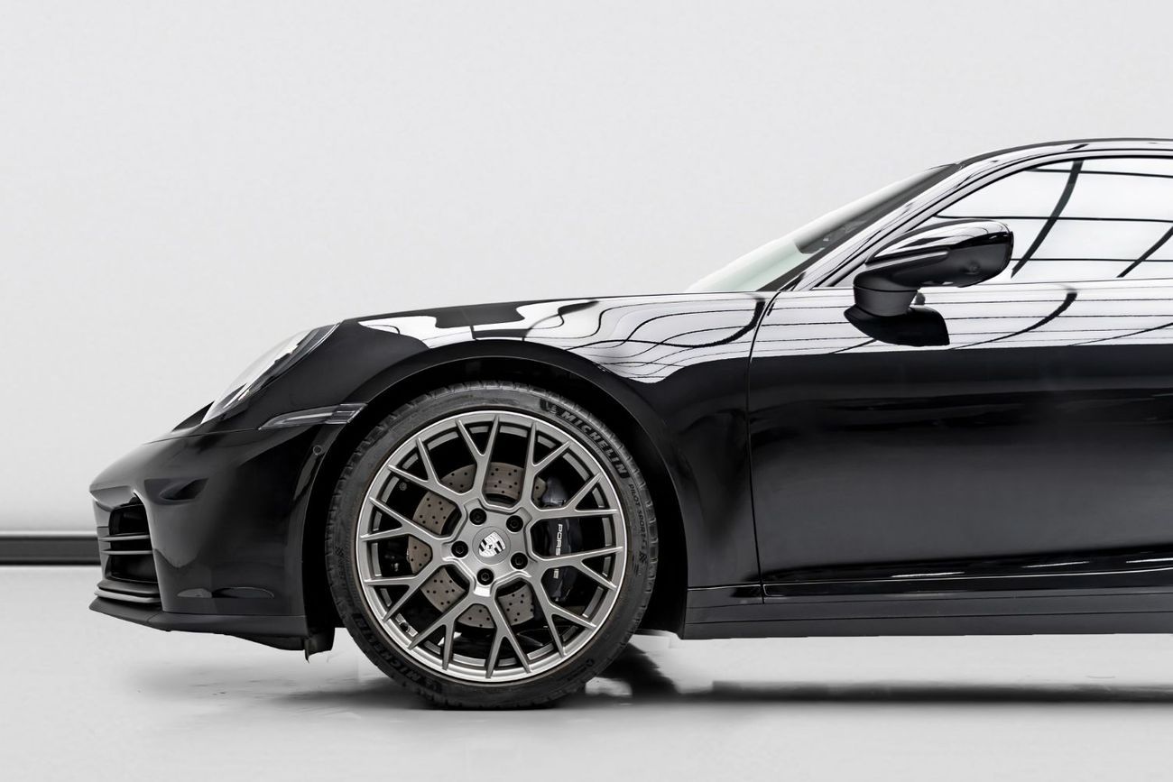 Porsche 911 Carrera 3.0L (444 HP) Coupe 2025 Porsche 911 Carrera, 2027 Porsche Warranty, Very Low KMs, GCC